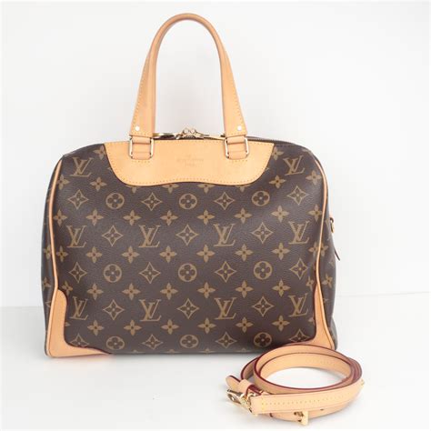 louis vuitton twinset discontinued|discontinued louis vuitton handbags.